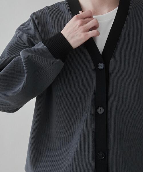 LUCY（ルーシー）の「LUCY/クリアライトリバーシブルカーディガン（カーディガン/ボレロ・メンズ・グレー/ダークグレー/ブラック/ホワイト・MEDIUM/LARGE）」の19枚目の写真