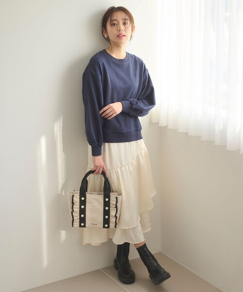 Feroux（フェルゥ）の「【セットアイテム】裏毛プルオーバー×ランダムプリーツ スカート（セットアップ・レディース・ネイビー系/ベージュ系・1/2）」の5枚目の写真