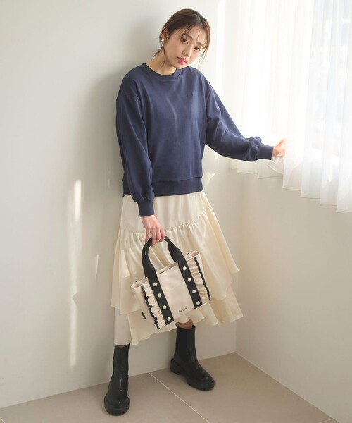 Feroux（フェルゥ）の「【セットアイテム】裏毛プルオーバー×ランダムプリーツ スカート（セットアップ・レディース・ネイビー系/ベージュ系・1/2）」の6枚目の写真