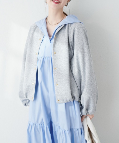 natural couture(ナチュラルクチュール)の「ボリュームスリーブダンボールブルゾン(ブルゾン・レディース・ライトベージュ/ブラック/オフホワイト/グレー・FREE)」の16枚目の写真