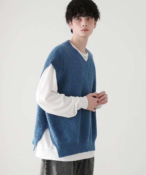 ASTRONOMY(アストロノミー)の「ブークレVネックニットベスト(ベスト・メンズ・ブラック/ブルー/チャコール/ライトベージュ・L/M)」の4枚目の写真