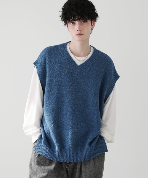 ASTRONOMY(アストロノミー)の「ブークレVネックニットベスト(ベスト・メンズ・ブラック/ブルー/チャコール/ライトベージュ・L/M)」の17枚目の写真