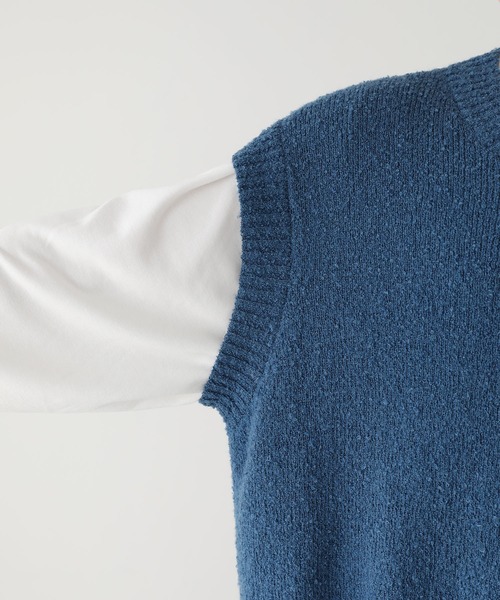 ASTRONOMY(アストロノミー)の「ブークレVネックニットベスト(ベスト・メンズ・ブラック/ブルー/チャコール/ライトベージュ・L/M)」の7枚目の写真