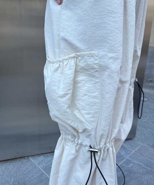 WHO'S WHO gallery(フーズフーギャラリー)の「ドロストデザインパンツ(スラックス・レディース・オフホワイト/シルバー/ブラック/ライトグレー・FREE)」の14枚目の写真