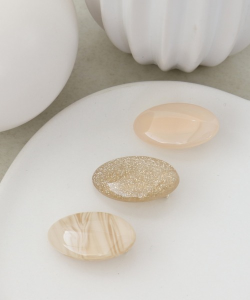 Three Four Time(スリーフォータイム)の「オーバル3本セットピン(ヘアピン・レディース・オフホワイト/グレー/ベージュ・FREE)」の6枚目の写真