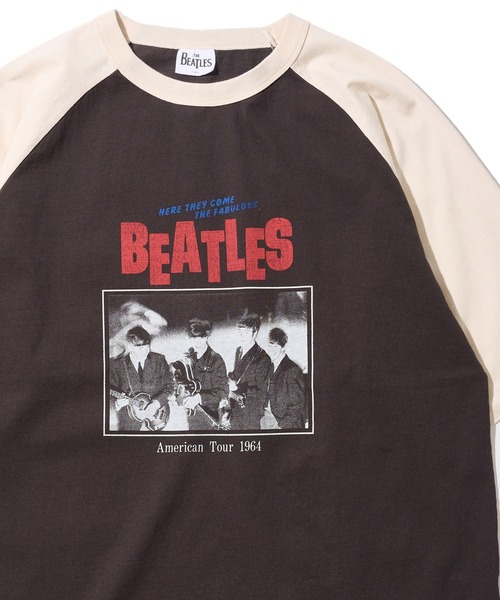 The Beatles（ザビートルズ）の「【THE BEATLES/ザ ビートルズ】ツアーフォトプリントラグランスリーブTシャツ/バックプリント（Tシャツ/カットソー・レディース・チャコールグレー/オフホワイト/ホワイト/ダークグレー・MEDIUM/X-LARGE/LARGE）」の3枚目の写真