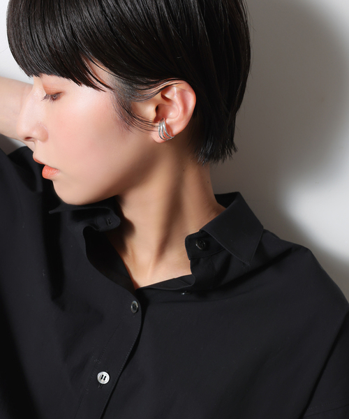 Lilas(リラ)の「【SAMH by LILAS】3ラインカーブカフリング SV(リング・レディース・シルバー・5)」の4枚目の写真