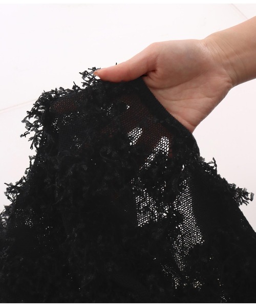 CHILLE(チル)の「フェザーカットニットカーディガン 長袖(カーディガン/ボレロ・レディース・アイボリー/ブラック・FREE)」の15枚目の写真