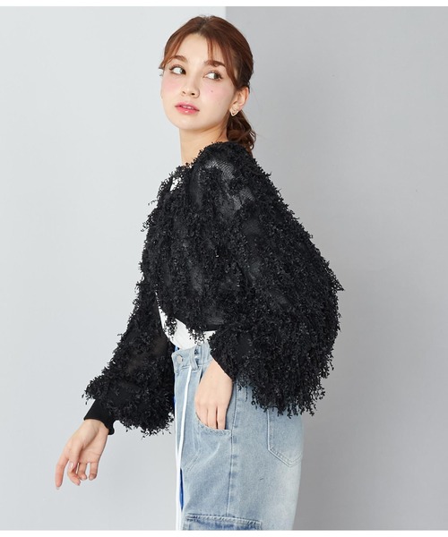 CHILLE(チル)の「フェザーカットニットカーディガン 長袖(カーディガン/ボレロ・レディース・アイボリー/ブラック・FREE)」の9枚目の写真