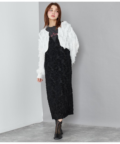 CHILLE(チル)の「フェザーカットニットカーディガン 長袖(カーディガン/ボレロ・レディース・アイボリー/ブラック・FREE)」の5枚目の写真