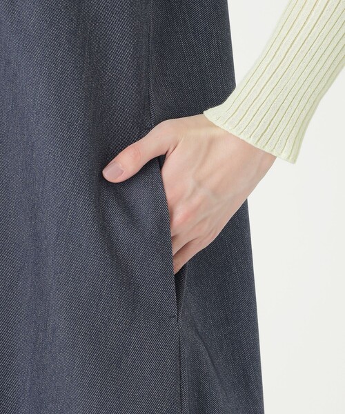 CAST:（キャストコロン）の「【イチオシ】デニムライクジャンパースカート（ジャンパースカート・レディース・ネイビー・M/S）」の7枚目の写真