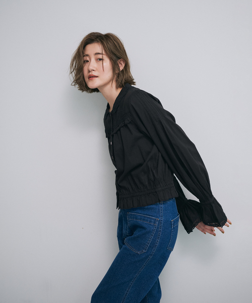 OUTDOOR PRODUCTS Usual Things(アウトドアプロダクツユージュアルシングス)の「ピンタックレースショートブラウス(シャツ/ブラウス・レディース・ホワイト/ブラック・FREE)」の4枚目の写真