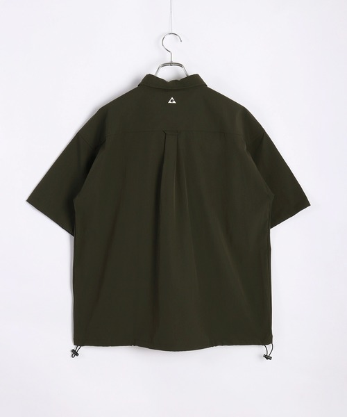 GERRY(ジェリー)の「GERRY 接触冷感 撥水 ストレッチ半袖シャツ ダブル胸ポケット付(シャツ/ブラウス・メンズ・グレイッシュベージュ/ブラック/カーキ・L/LL/M)」の7枚目の写真