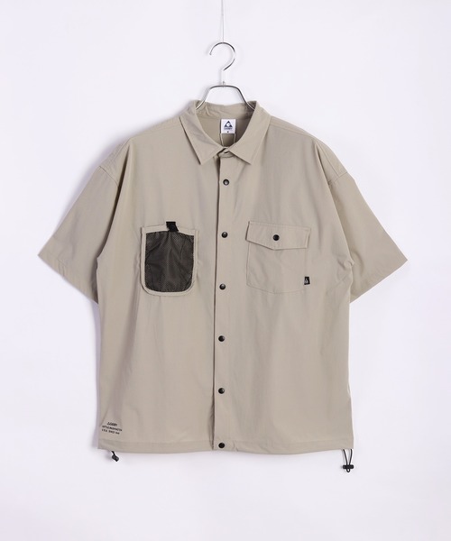 GERRY(ジェリー)の「GERRY 接触冷感 撥水 ストレッチ半袖シャツ ダブル胸ポケット付(シャツ/ブラウス・メンズ・グレイッシュベージュ/ブラック/カーキ・L/LL/M)」の8枚目の写真