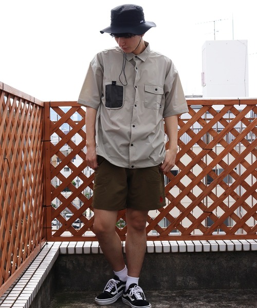 GERRY(ジェリー)の「GERRY 接触冷感 撥水 ストレッチ半袖シャツ ダブル胸ポケット付(シャツ/ブラウス・メンズ・グレイッシュベージュ/ブラック/カーキ・L/LL/M)」の15枚目の写真