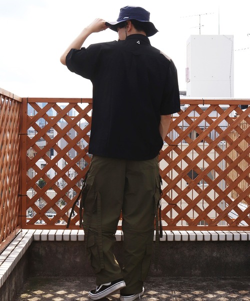 GERRY(ジェリー)の「GERRY 接触冷感 撥水 ストレッチ半袖シャツ ダブル胸ポケット付(シャツ/ブラウス・メンズ・グレイッシュベージュ/ブラック/カーキ・L/LL/M)」の22枚目の写真