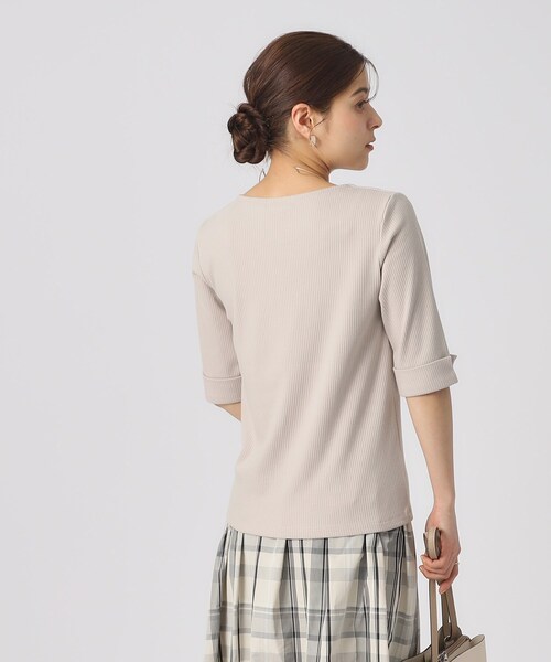 DRESKIP(ドレスキップ)の「◆一枚でもレイヤードでも お袖ロールアップ5分袖Tシャツ(Tシャツ/カットソー・レディース・ライトグレー/オフホワイト/ホワイト系5/ブラック・02/03/04)」の14枚目の写真
