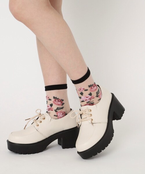 cs T&P(シーエスティーアンドピー)の「厚底レースアップパンプス(パンプス・レディース・ブラック系1/アイボリー/ブラック・S/M/L/LL)」の14枚目の写真
