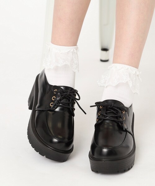 cs T&P(シーエスティーアンドピー)の「厚底レースアップパンプス(パンプス・レディース・ブラック系1/アイボリー/ブラック・S/M/L/LL)」の11枚目の写真