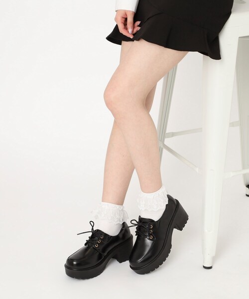 cs T&P(シーエスティーアンドピー)の「厚底レースアップパンプス(パンプス・レディース・ブラック系1/アイボリー/ブラック・S/M/L/LL)」の12枚目の写真