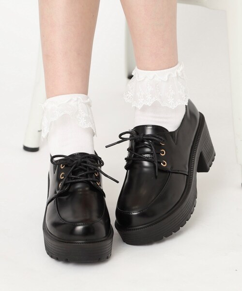 cs T&P(シーエスティーアンドピー)の「厚底レースアップパンプス(パンプス・レディース・ブラック系1/アイボリー/ブラック・S/M/L/LL)」の3枚目の写真