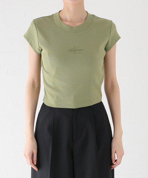JOINT WORKS(ジョイントワークス)の「【Calvin Klein Jeans / カルバン クライン ジーンズ】 A- MNGM BABY TEE(Tシャツ/カットソー・レディース・カーキ/ベージュ/ピンク/ホワイト/ブラック・SMALL)」の4枚目の写真