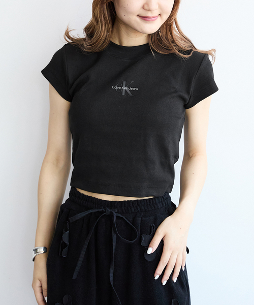 JOINT WORKS(ジョイントワークス)の「【Calvin Klein Jeans / カルバン クライン ジーンズ】 A- MNGM BABY TEE(Tシャツ/カットソー・レディース・カーキ/ベージュ/ピンク/ホワイト/ブラック・SMALL)」の8枚目の写真