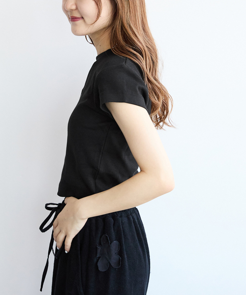 JOINT WORKS(ジョイントワークス)の「【Calvin Klein Jeans / カルバン クライン ジーンズ】 A- MNGM BABY TEE(Tシャツ/カットソー・レディース・カーキ/ベージュ/ピンク/ホワイト/ブラック・SMALL)」の9枚目の写真