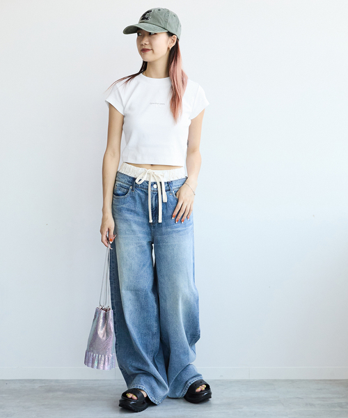 JOINT WORKS(ジョイントワークス)の「【Calvin Klein Jeans / カルバン クライン ジーンズ】 A- MNGM BABY TEE(Tシャツ/カットソー・レディース・カーキ/ベージュ/ピンク/ホワイト/ブラック・SMALL)」の11枚目の写真