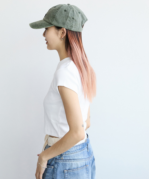 JOINT WORKS(ジョイントワークス)の「【Calvin Klein Jeans / カルバン クライン ジーンズ】 A- MNGM BABY TEE(Tシャツ/カットソー・レディース・カーキ/ベージュ/ピンク/ホワイト/ブラック・SMALL)」の14枚目の写真