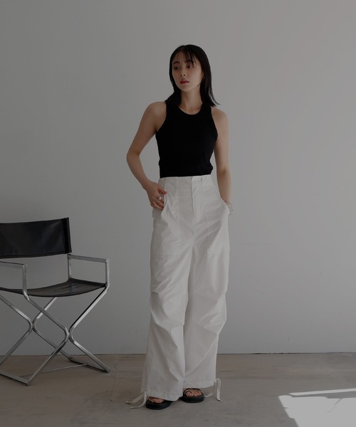 LIAN（リアン）の「カーゴパラシュートパンツ（カーゴパンツ・レディース・ブラック/チャコールグレー/ライトグレー/オフホワイト・FREE）」の6枚目の写真