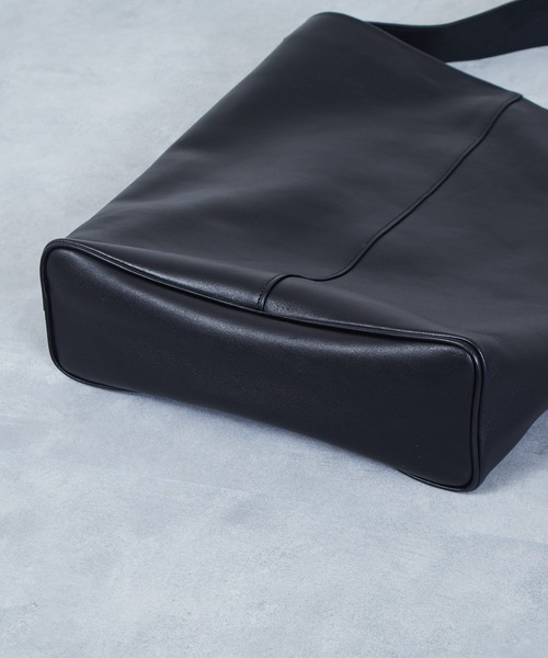 ITTI（イッチ）の「ITTI イッチ / MARY BUCKET SHOULDER MM / RAPTO