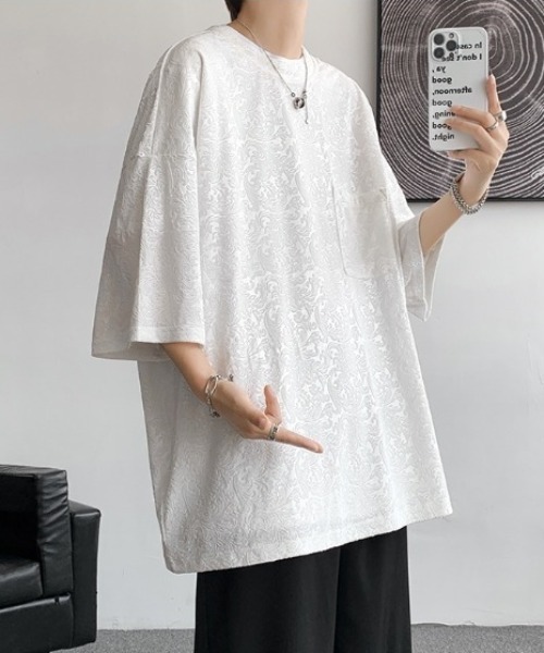 CREARE -LINO-（クレアーレリノ）の「【ユニセックス商品】ペイズリー柄トップス（Tシャツ/カットソー・メンズ・ブラック/ホワイト・FREE）」の4枚目の写真