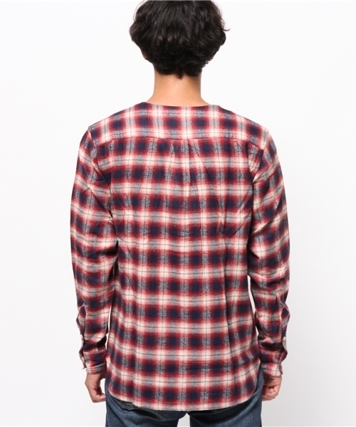 WEGO（ウィゴー）の「WEGO/オンブレチェックノーカラーシャツ　（シャツ/ブラウス・メンズ・ブラック系その他/レッド系その他・MEDIUM/LARGE）」の5枚目の写真