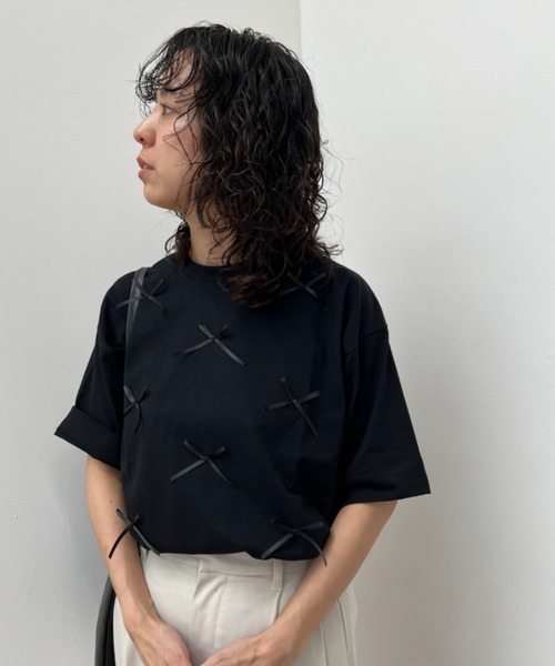 y/m（イム）の「リボンTシャツ（Tシャツ/カットソー・レディース・ホワイト/ブラック・FREE）」の3枚目の写真