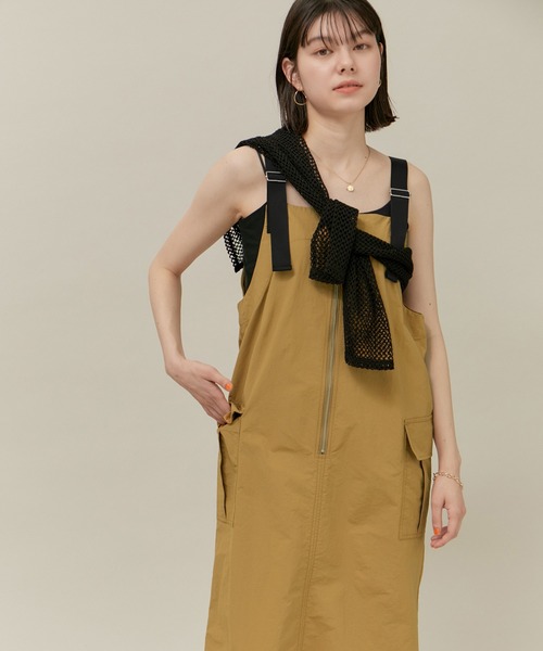 ROPE' PICNIC(ロペピクニック)の「ハーフジップワンピース(ジャンパースカート・レディース・キャメル/カーキ/チャコールグレー・38)」の1枚目の写真