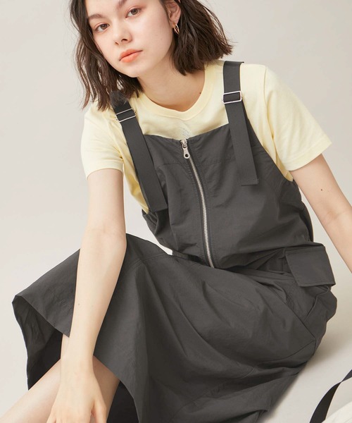 ROPE' PICNIC(ロペピクニック)の「ハーフジップワンピース(ジャンパースカート・レディース・キャメル/カーキ/チャコールグレー・38)」の4枚目の写真