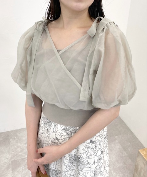 mysty woman（ミスティウーマン）の「リボンカシュクールプルオーバー　120988（Tシャツ/カットソー・レディース・ブラック/ライトブルー/オフホワイト/グレイッシュベージュ・FREE）」の22枚目の写真