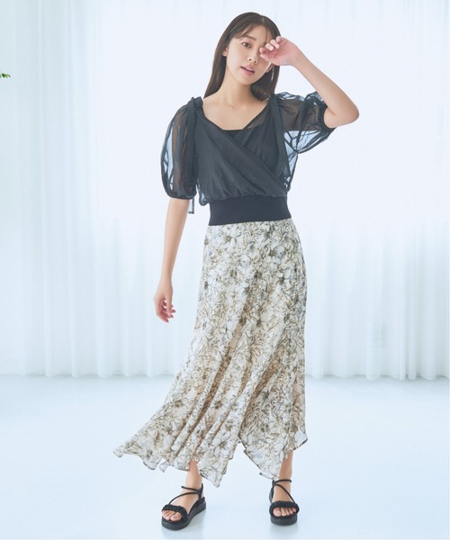 mysty woman（ミスティウーマン）の「リボンカシュクールプルオーバー　120988（Tシャツ/カットソー・レディース・ブラック/ライトブルー/オフホワイト/グレイッシュベージュ・FREE）」の8枚目の写真