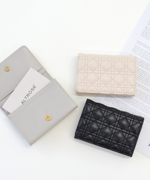 ALTROSE（アルトローズ）の「名刺ケース 名刺入れ カードケース キルティング ジェニファー（名刺入れ・レディース・アイボリー/ブラック/グレー・FREE）」の3枚目の写真