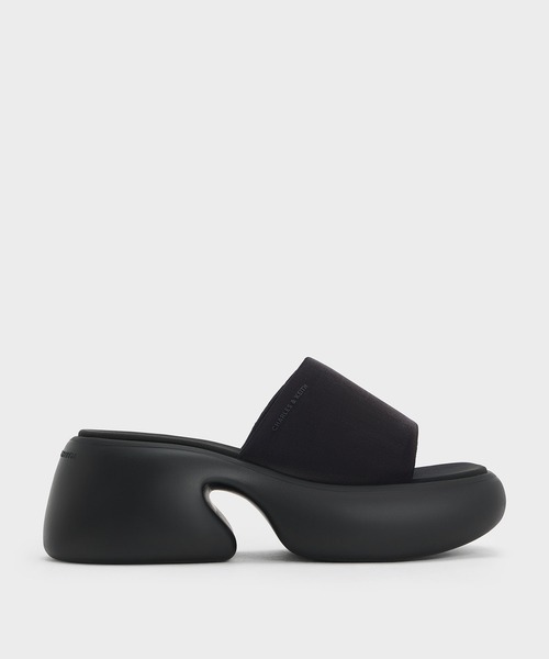 CHARLES & KEITH（チャールズ & キース）の「Baxieバシーシルクプラットフォームミュール（サンダル・レディース・オフホワイト/ブラック系その他2/ブラック系その他4・23.5cm/23cm/25.5cm/25cm/24.5cm/22.5cm）」の5枚目の写真