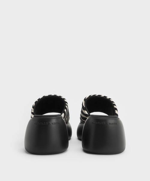 CHARLES & KEITH（チャールズ & キース）の「Baxieバシーシルクプラットフォームミュール（サンダル・レディース・オフホワイト/ブラック系その他2/ブラック系その他4・23.5cm/23cm/25.5cm/25cm/24.5cm/22.5cm）」の19枚目の写真