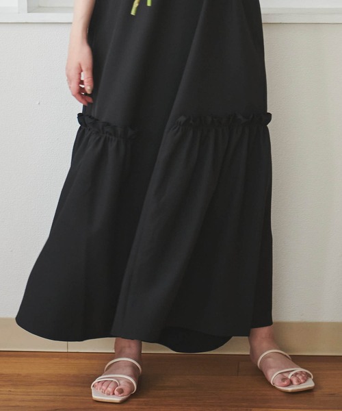 mil(ミル)の「【150㎝前後の小柄さんサイズ】サイドギャザーキャミワンピース(ワンピース・レディース・ブラック/モカ/グレイッシュベージュ・XS/S)」の16枚目の写真