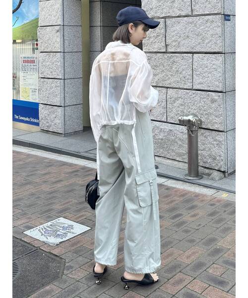 MURUA(ムルーア)の「ヘムドロストシアーシャツ(シャツ/ブラウス・レディース・ピンク/グレー/ホワイト/その他1/その他2・FREE)」の17枚目の写真