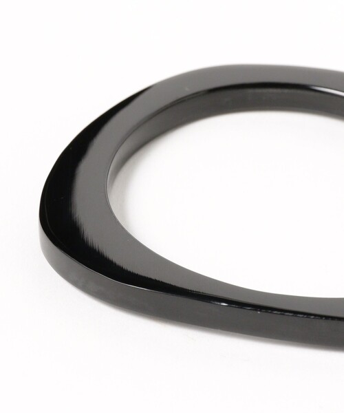 Ray BEAMS(レイビームス)の「L’INDO CHINEUR / Black Horn bracelet(バングル/リストバンド・レディース・ブラック・SMALL)」の4枚目の写真