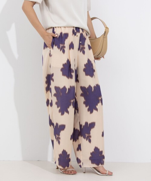 NOLLEY’S(ノーリーズ)の「ウォッシャブルぼかし花柄イージーワイドパンツ(その他パンツ・レディース・ホワイト系その他2/ベージュ系その他・38/36)」の18枚目の写真