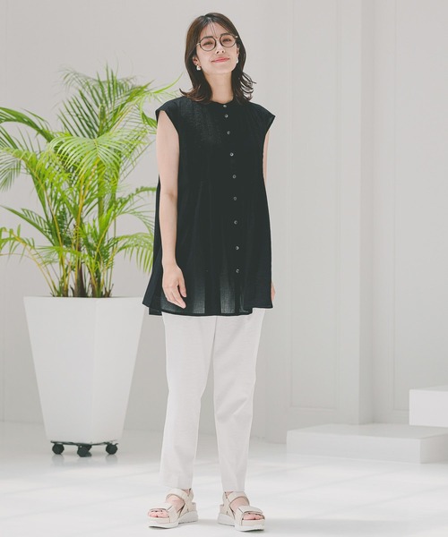 Elura（エルーラ）の「ボイルピンタックノースリブラウス/104353（シャツ/ブラウス・レディース・ブルー/ブラック/ホワイト・FREE）」の6枚目の写真