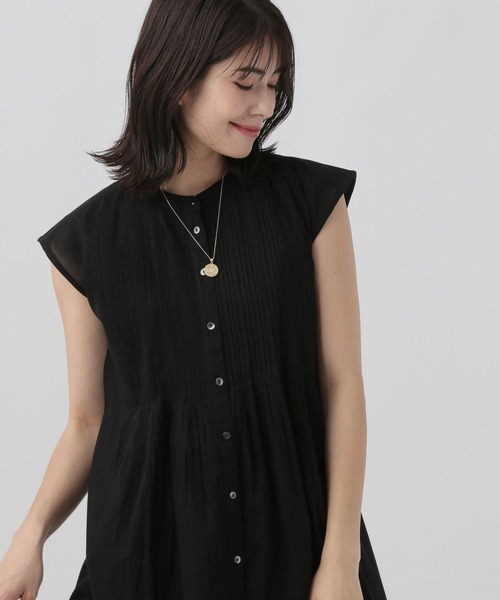 Elura（エルーラ）の「ボイルピンタックノースリブラウス/104353（シャツ/ブラウス・レディース・ブルー/ブラック/ホワイト・FREE）」の8枚目の写真