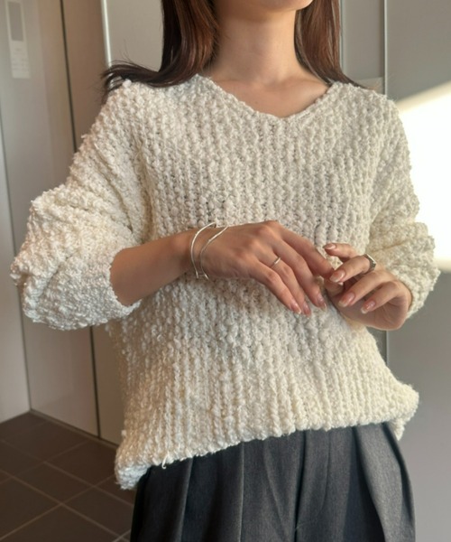 RANAN(ラナン)の「スラブヤーンボリュームニット(ニット/セーター・レディース・ブラック/オフホワイト/ブルー・M-L/LL)」の12枚目の写真
