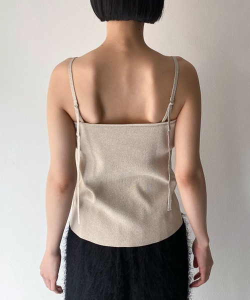 Doux archives（ドゥアルシーヴ）の「カップ付きニットキャミ（キャミソール・レディース・ベージュ/ブラック・FREE）」の13枚目の写真